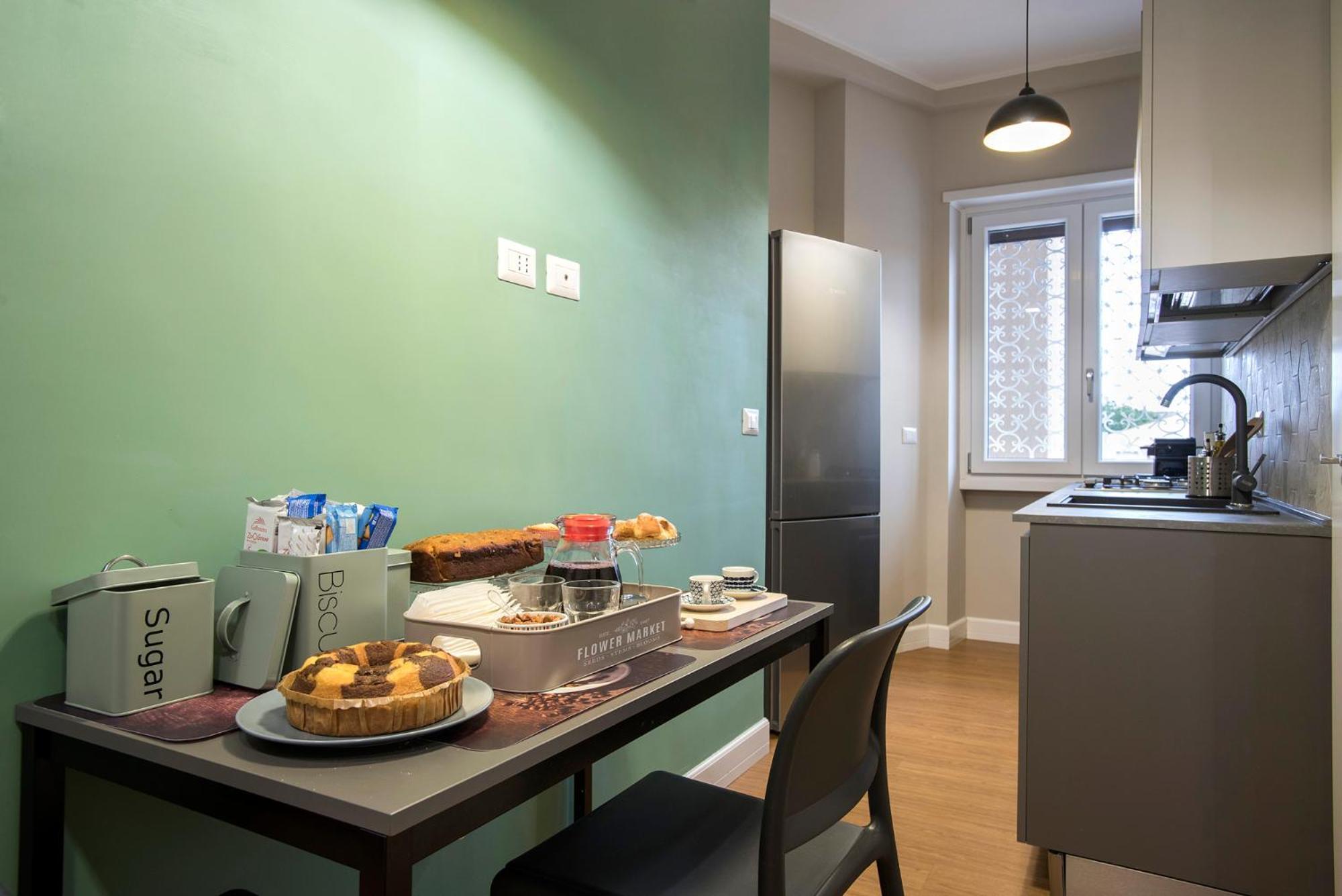 Raven Color Hotel Rome Bagian luar foto