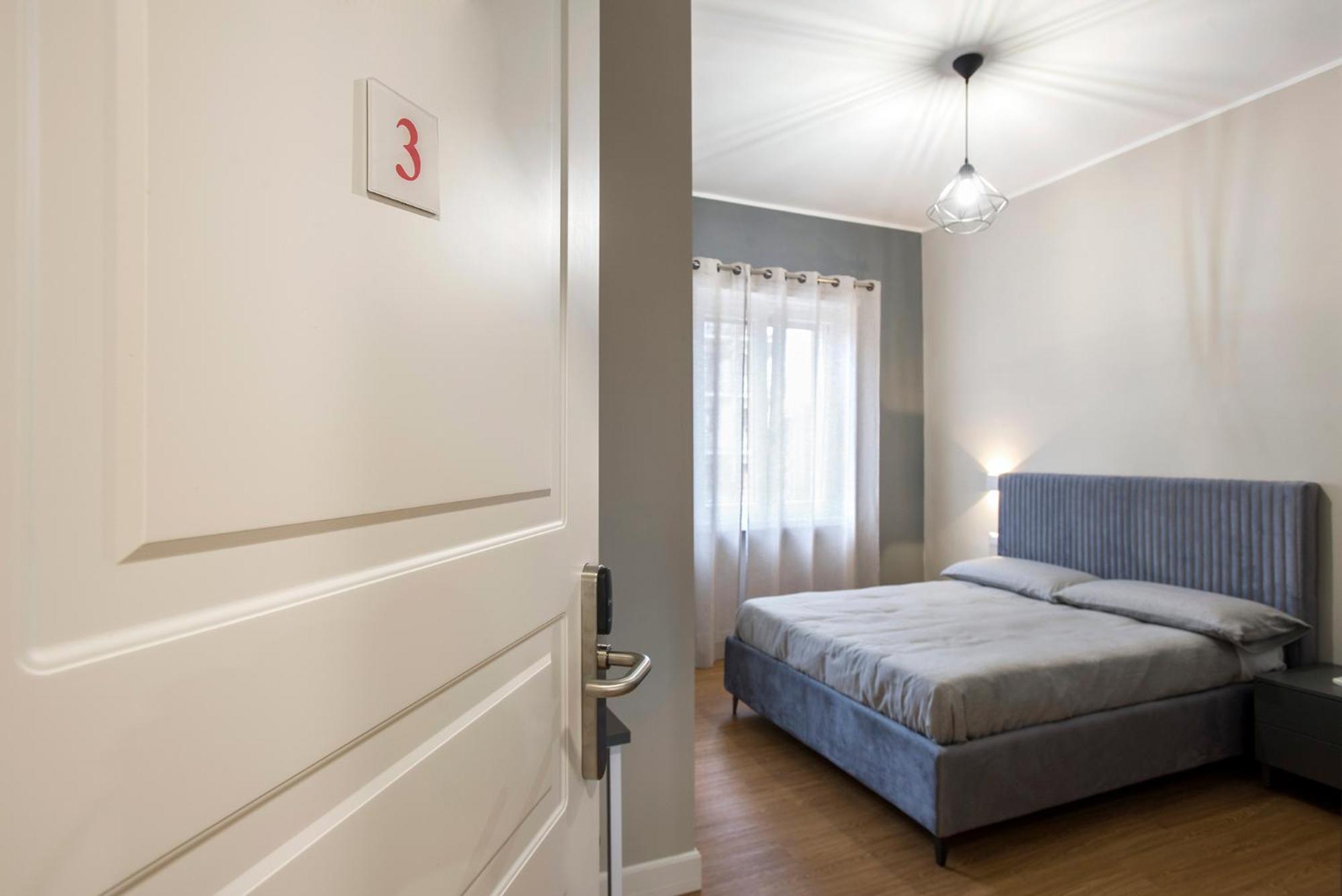 Raven Color Hotel Rome Bagian luar foto